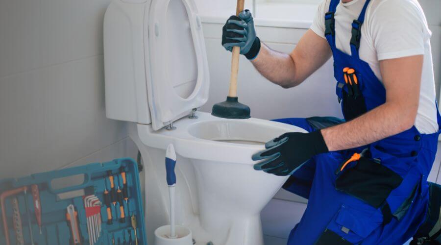 Local annual plumbing maintenance in Youngstown, FL